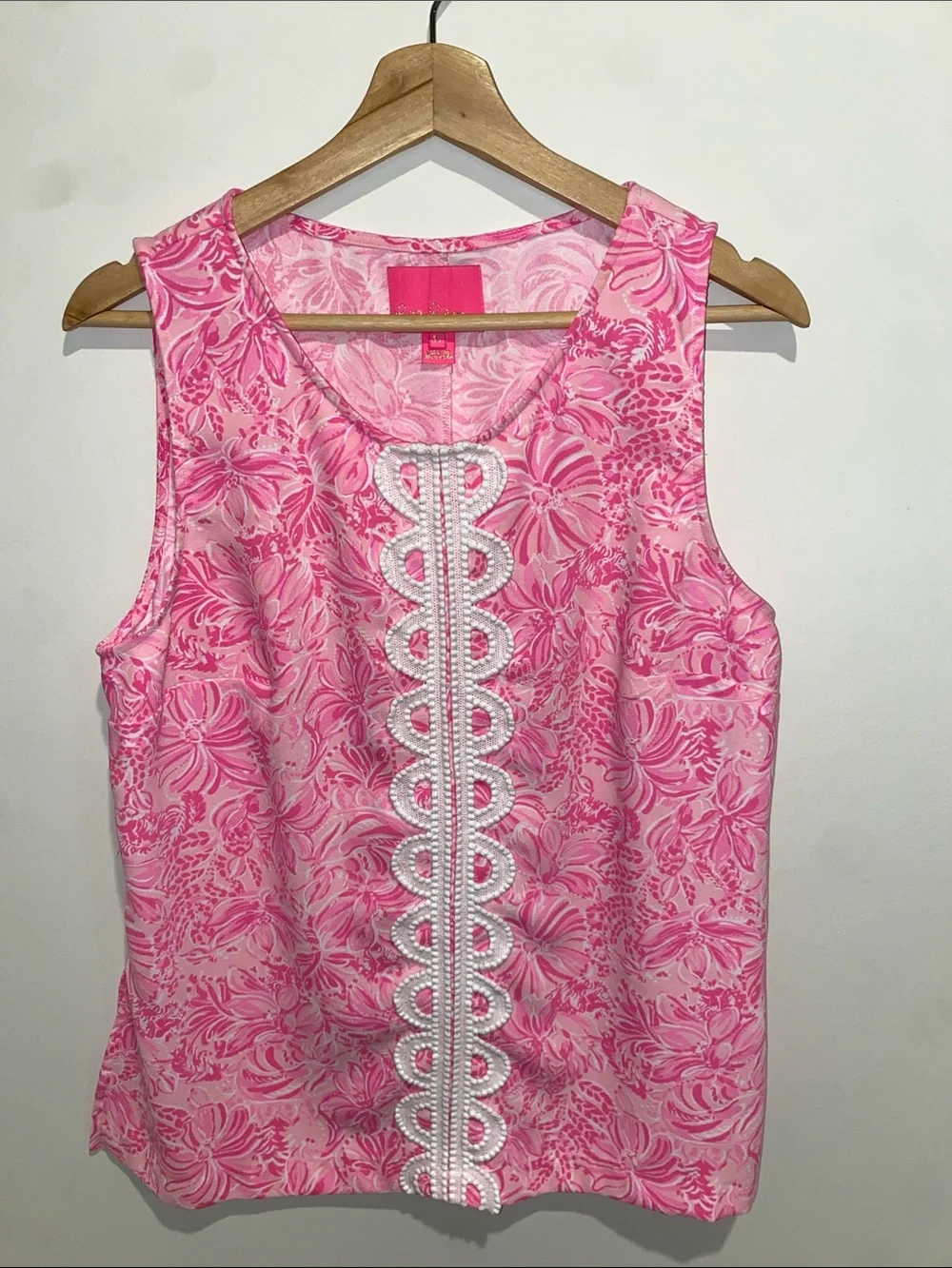 Lilly Pulitzer Pink and White Floral Sleeveless Top Size 10 NWOT - Picture 7 of 9